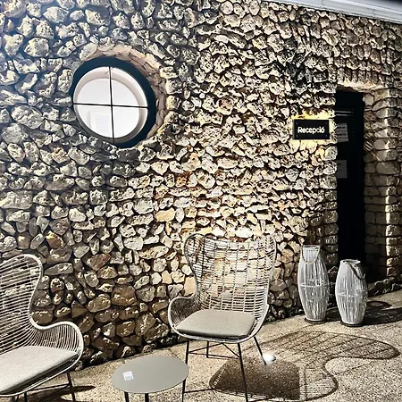 The Desmais * 卡拉加尔达纳