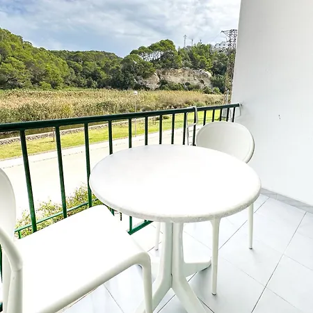 The Desmais 아파트