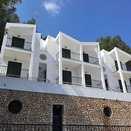 The Desmais 公寓 *