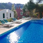 The Desmais *